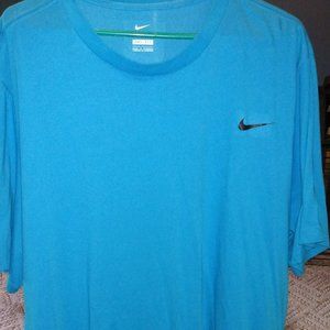 RARE! Size 3XLT Mens Nike Dri-FIT Training Swoosh T-shirt